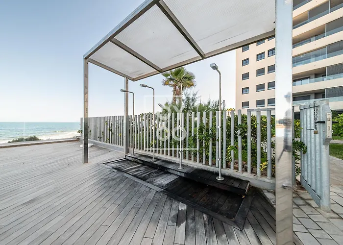 Apartamento Infinity Blue Groundfloor Apt, Beachfront, Heated Pool - By Oyoostays Torrevieja