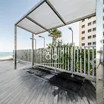 Διαμέρισμα Infinity Blue Groundfloor Apt, Beachfront, Heated Pool - By Oyoostays Τορεβιέχα