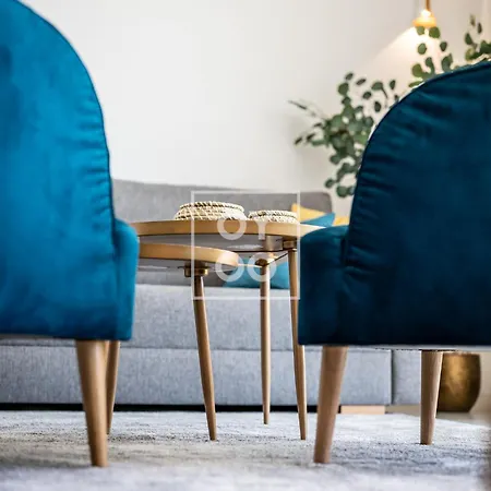 Infinity Blue Luxury Flat By Oyoostays Apartment *