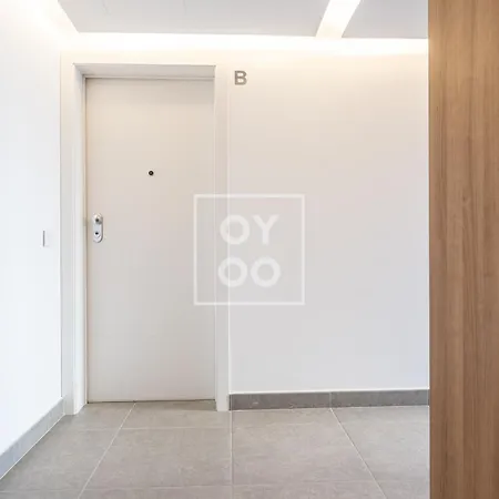 公寓 Infinity Blue Groundfloor Apt, Beachfront, Heated Pool - By Oyoostays 托雷维耶哈